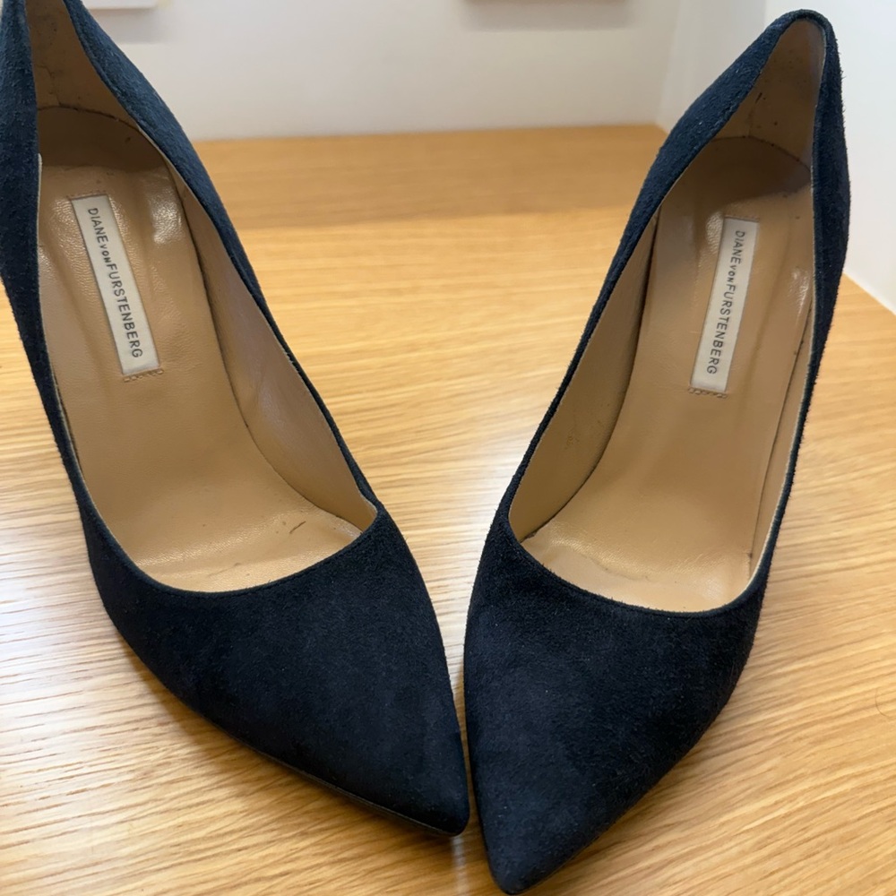 Diane von Furstenberg Dark blue Suede Pumps